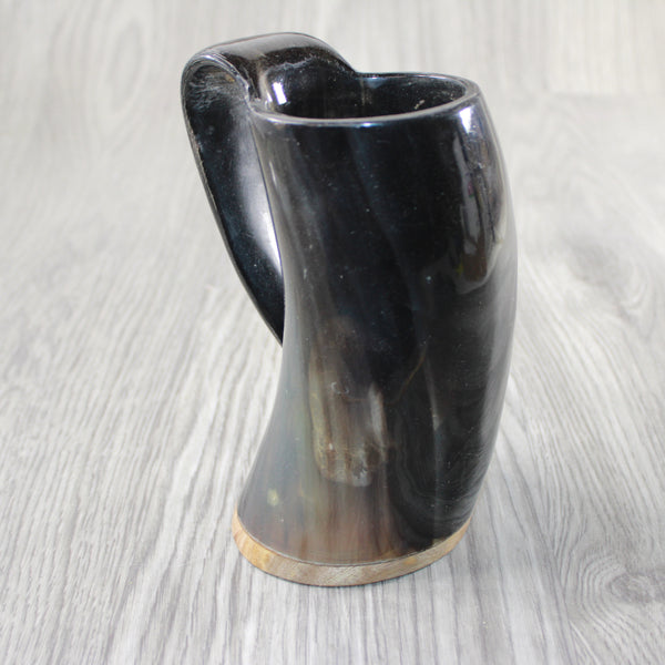 1 Horn Mug #144-1 Medieval Tankard